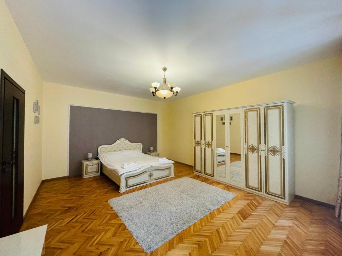 Londof Schei Apartments - Downtown Braşov Exterior foto